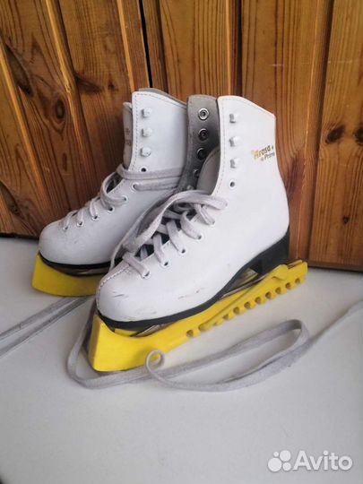 Коньки фигурные детские