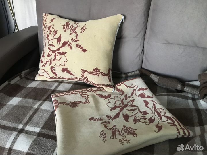 Покрывало на угловой