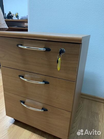 Тумба офисная выкатная