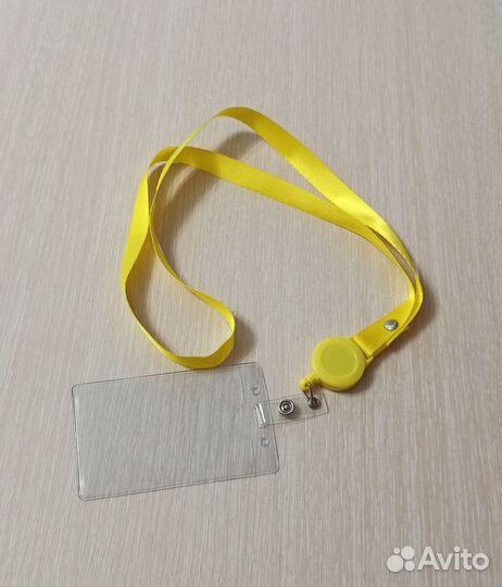 Чехол для бейджа на ленте