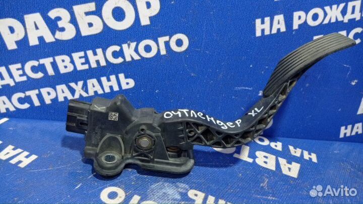 Педаль газа Mitsubishi Outlander Xl кроссовер 2008