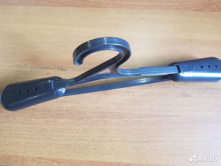 Вешалки-плечики для одежды регулируемые 44-54 раз