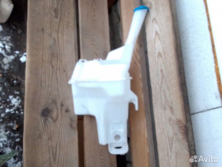 Бачок омывателя 986204Y000 Кия Рио 2011-2017