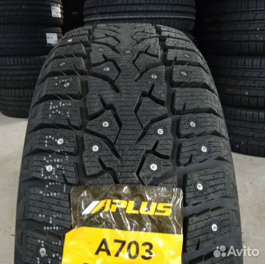 Aplus A703 235/45 R18 98T