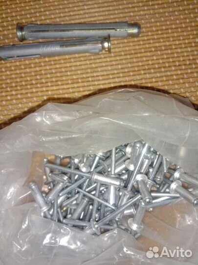 Крепеж для монтажников окон