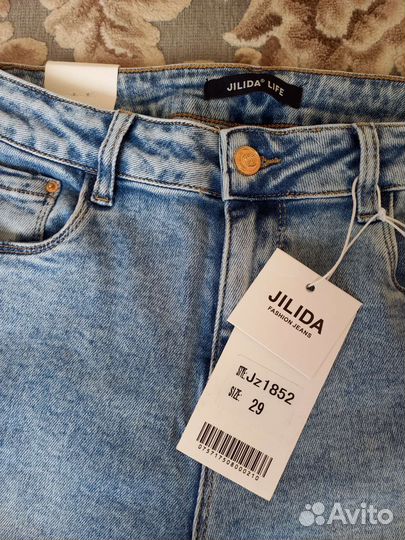 Джинсы новые