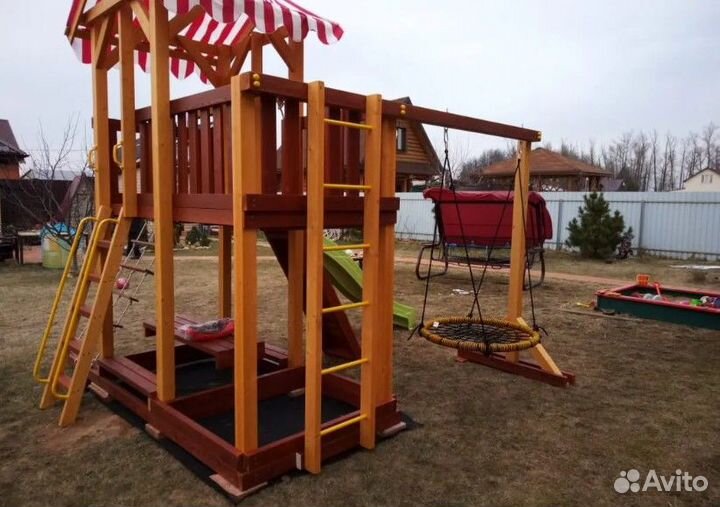 Детская площадка на дачу