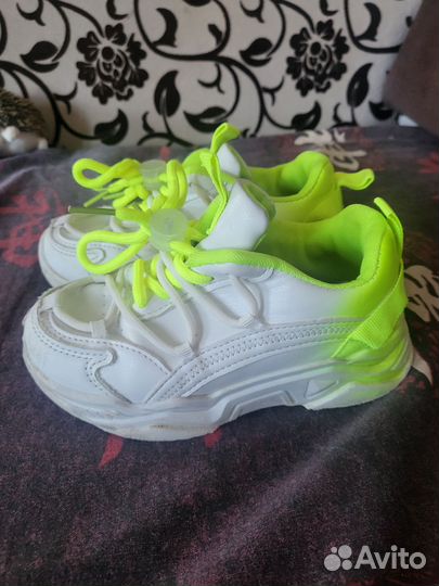 Кроссовки 28 размер