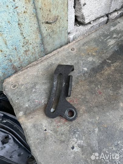 Натяжитель Ремня Генератора Kia Spectra,Rio 1