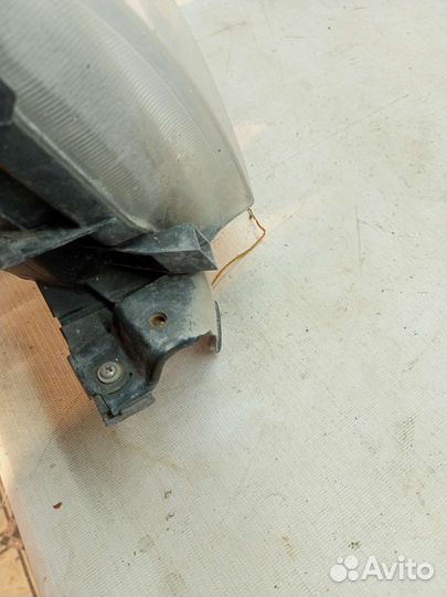 Фара передняя правая Toyota Caldina 210