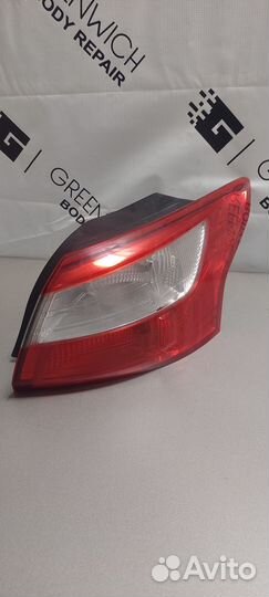 Фонарь задний правый Ford Focus BM5113404C