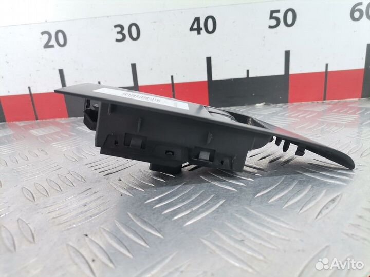 Блок управления стеклоподъемниками Opel Astra