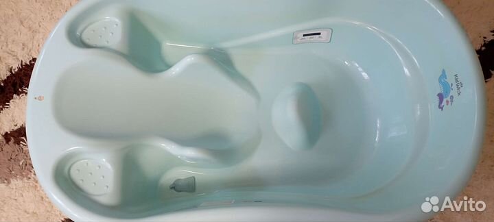 Ванночка для купания с горкой