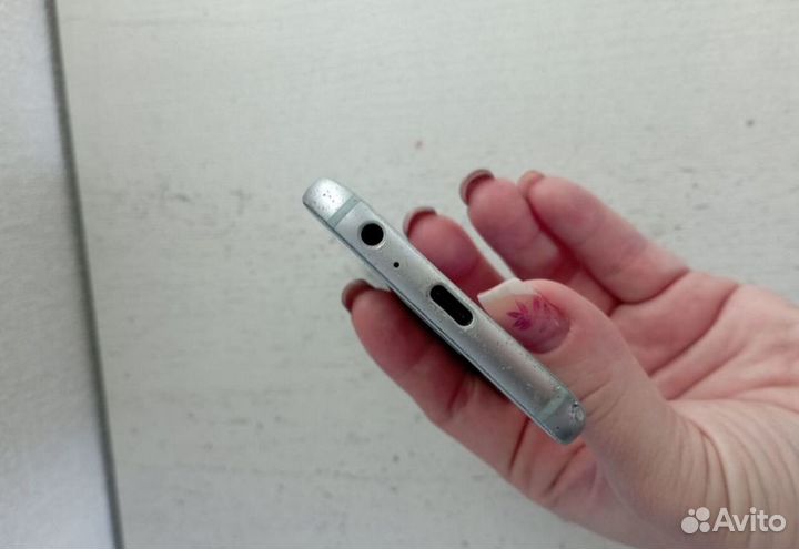 Samsung Galaxy A3 (2017) SM-A320F/DS, 2/16 ГБ