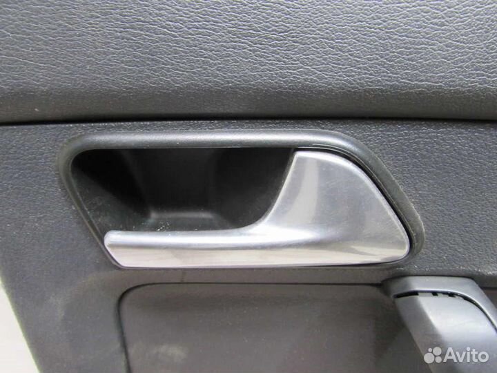 Обшивка двери задней правой для Volkswagen Touran