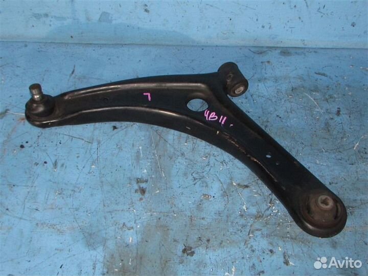 Рычаг передний левый Mitsubishi Lancer CY4A 4B11