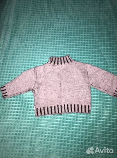 Укороченная кофта на молнии