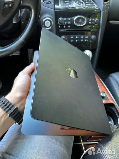 Macbook air 13.6 2022 m2