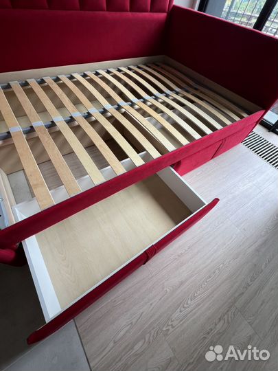 Кровать двухспальная 140/210