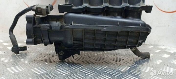 Впускной коллектор Nissan Qashqai J10 2.0 MR20DE