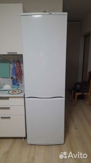 Холодильник атлант новый