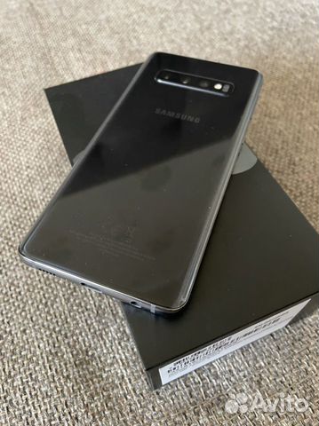 Samsung Galaxy S10, 8/128 ГБ