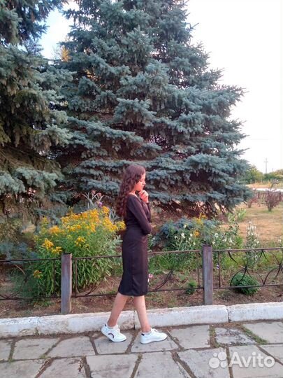 Черное вечернее платье