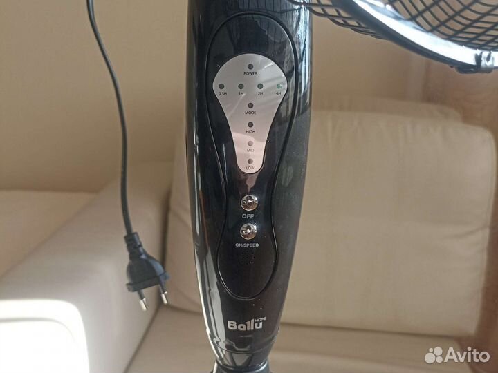 Вентилятор новый,с пультом, Ballu 855