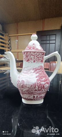 Антикварный Фарфоровый чайник Royal Tudor Ware