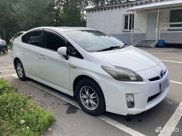 Toyota Prius 1.8 AT, 2010, битый, 201 000 км