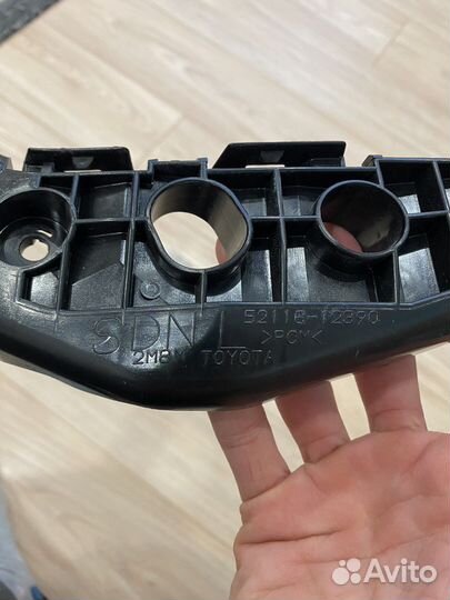 Кранштейн бампера toyota Corolla 150