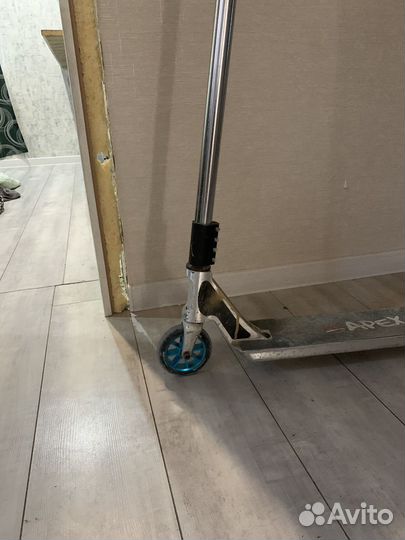 Трюковой самокат