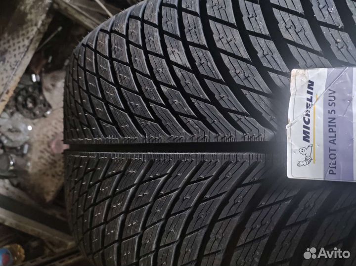 Michelin Pilot Alpin 5 SUV 275/40 R21 и 305/35 R21