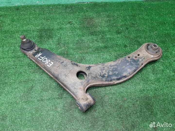 Рычаг передний правый нижний Mitsubishi Grandis 2