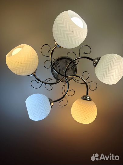 Люстра потолочная