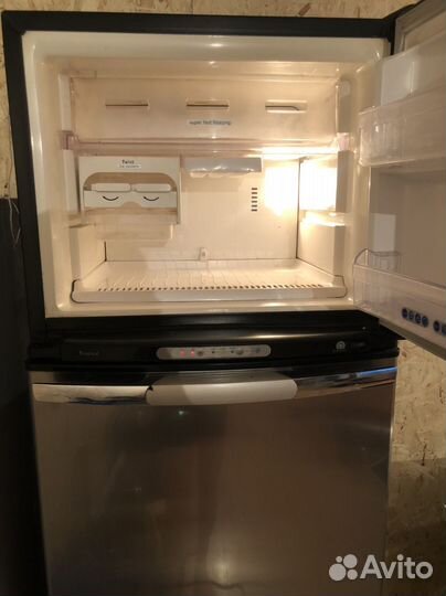 Холодильник whirlpool