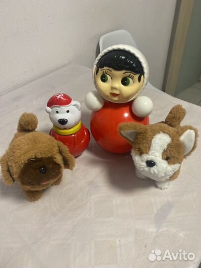 Игрушки неваляшка