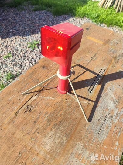 Аварийный фонарь