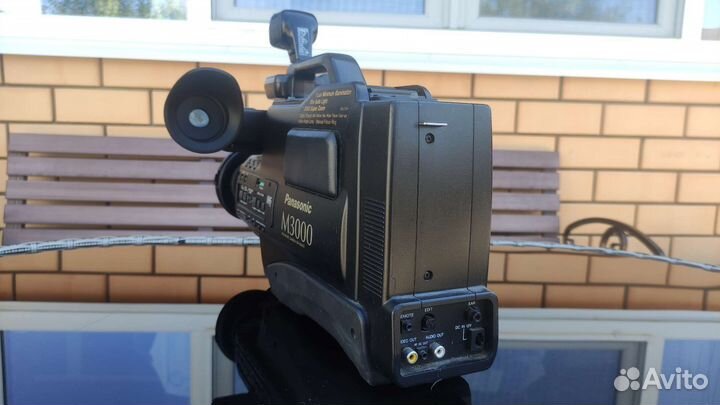 Видеокамера panasonic M3000
