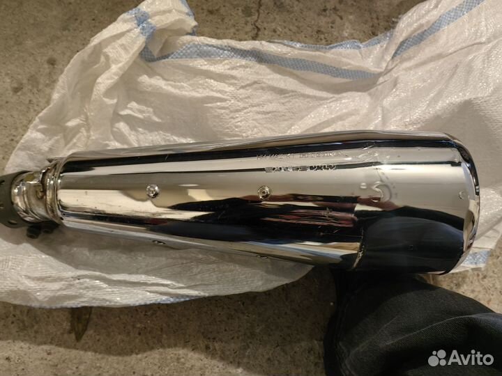 Глушитель левый оригинальный для Honda X4 SC38