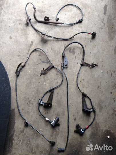 Датчик абс передний левый чери тигго