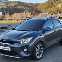 Kia Stonic 1.4 AT, 2020, 28 000 км, с пробегом, цена 1 335 000 руб.