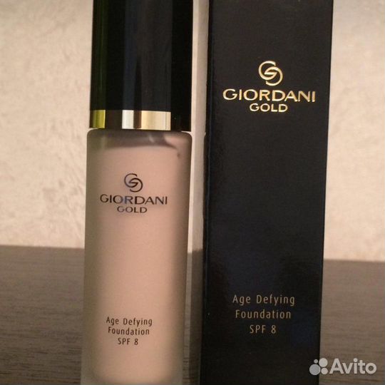 Тональная основа oriflame отдам