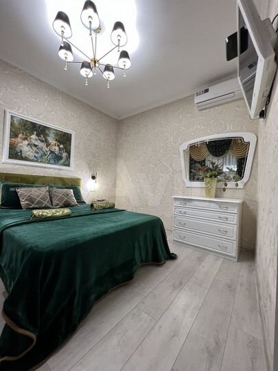 Комната 35 м², 1/3 эт.