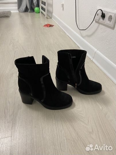Ботинки ботильоны 38