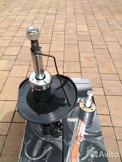 Амортизатор передний solano