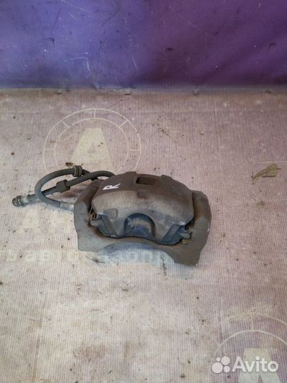 Суппорт тормозной передний правый Mitsubishi