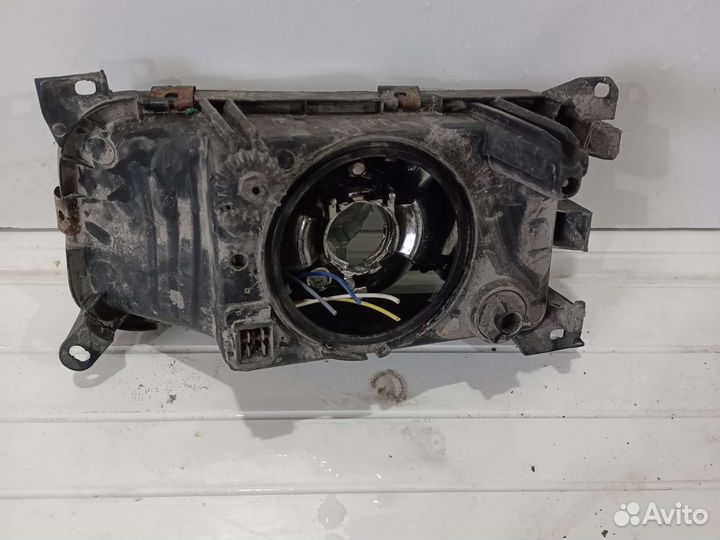 Фара правая Ауди а4