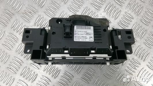 Монитор ford focus 3 (8SV17JA01)