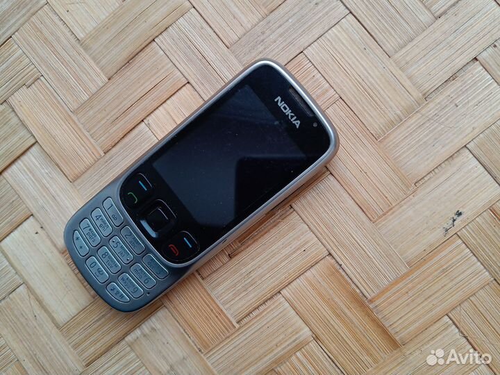 Nokia 6303i Сlassic